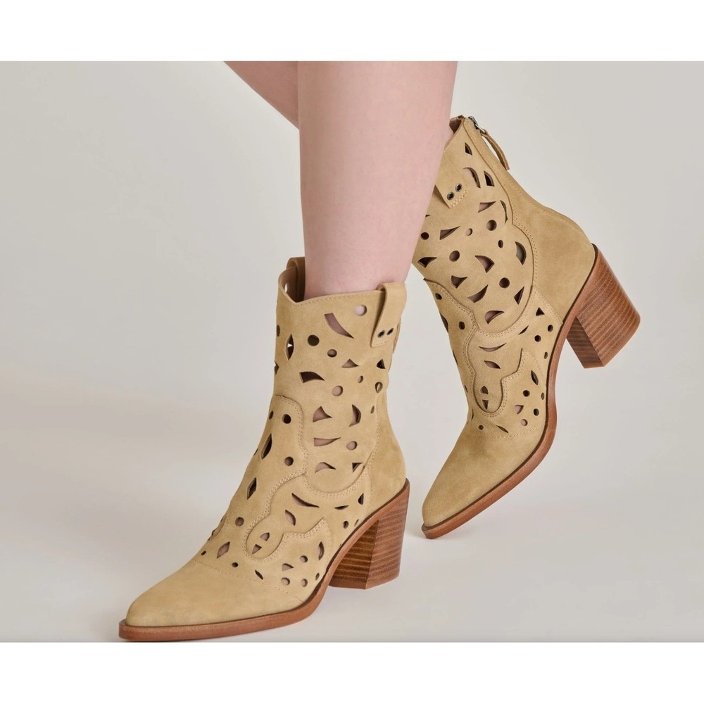 Dolce Vita Women Zenobi Bootie Suede Dark Taupe size 9 Laser Cut Western Heel - Picture 9 of 9